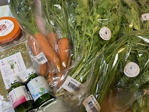 豊受野菜を定期的に買いに行っています！
